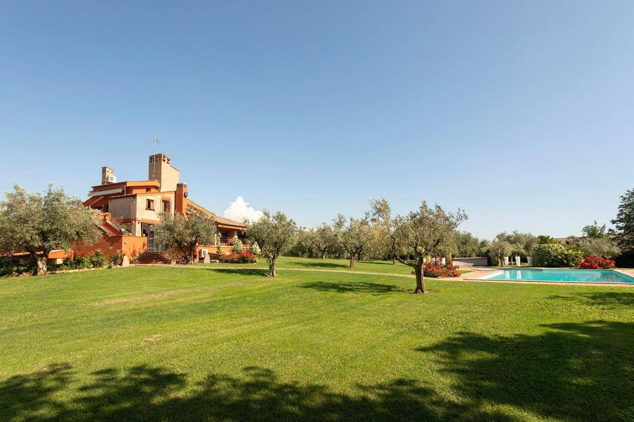 Villa in Marcigliana, Roma