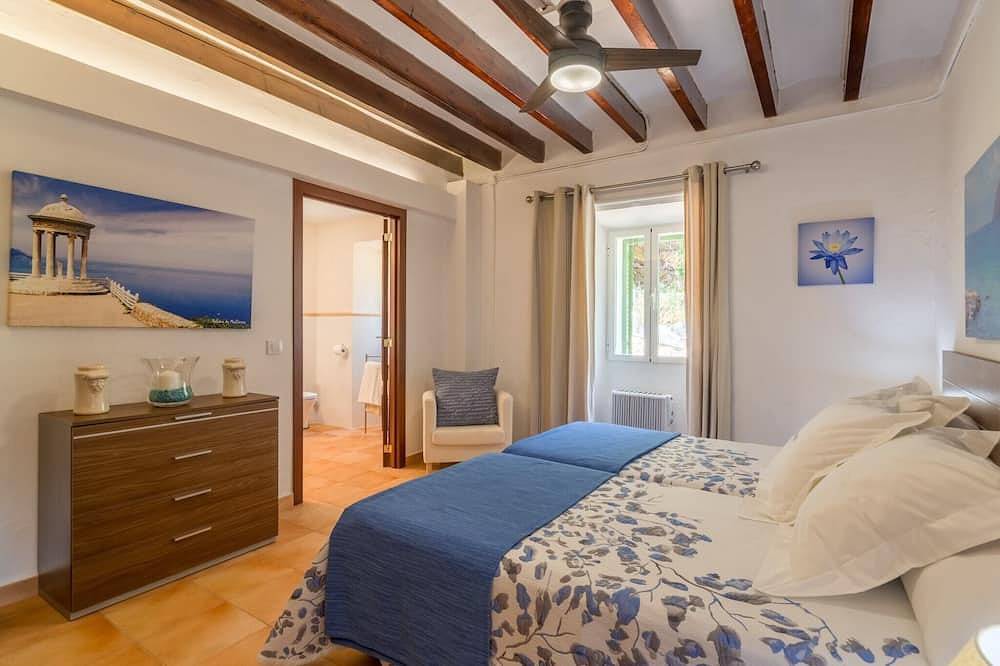 Can Pieres in Esporlas with Views in Esporles, West Majorca