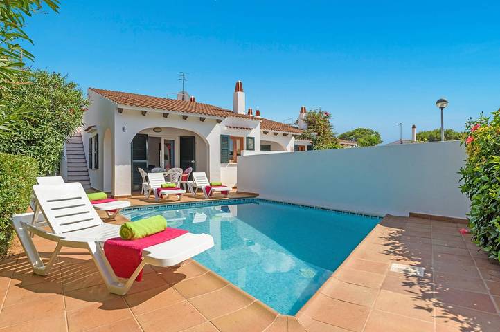 Villa pour 4 personnes, avec Terrasse et Jardin à Cala Blanca