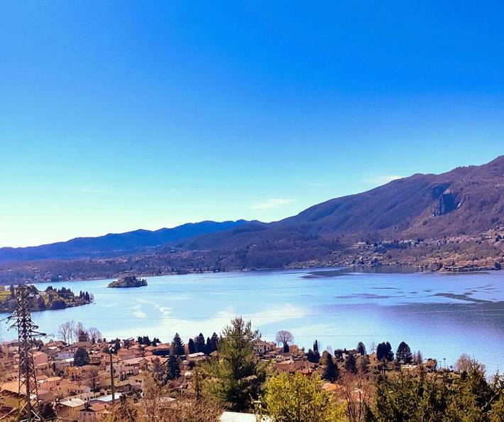 Maison d’hôte pour 2 personnes, avec jardin et terrasse dans Pettenasco