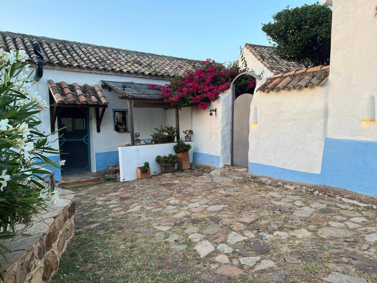Ganze Wohnung, Encanto Rural con Jardín privado y Chimenea in Facinas, Tarifa