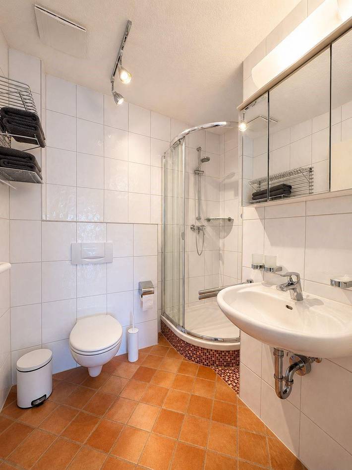 Entire holiday apartment, Holiday apartment for 5 people with balcony in Sellin, Ruegen