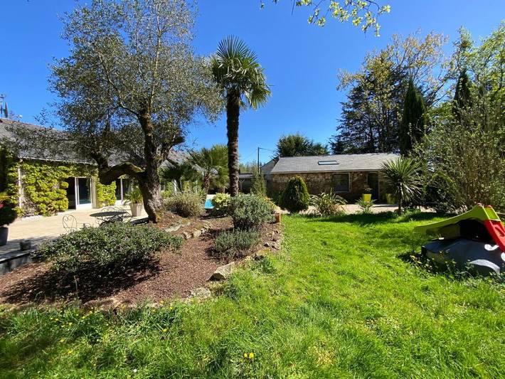 Gîte pour 2 personnes, avec jardin et piscine à Malville