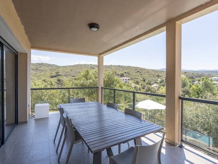 Location de vacances pour 8 personnes, avec balcon et jardin ainsi que piscine et vue dans Porticcio - 4