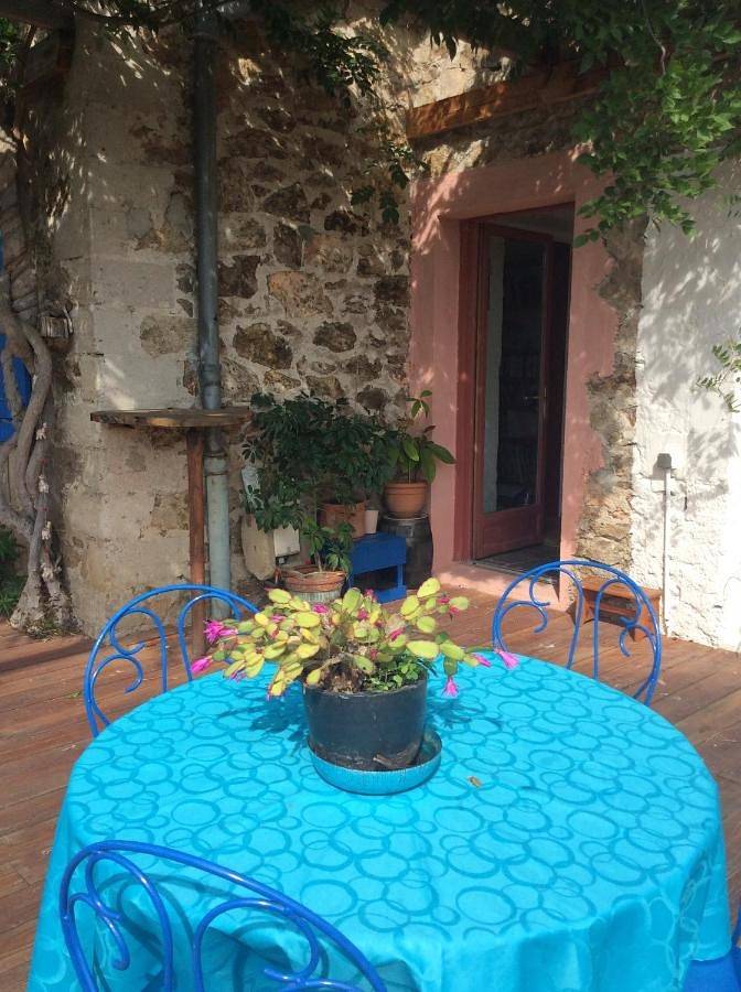 Gîte pour 3 personnes, avec vue et jardin à Lamastre - 4