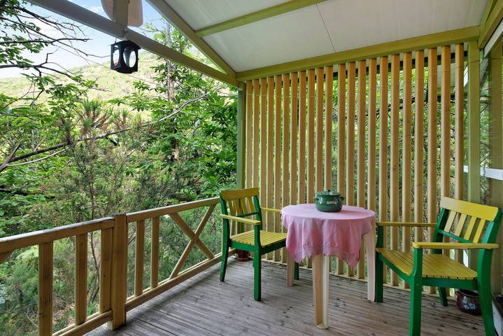 Ferienhaus 'Chalet Nel Bosco' mit Meerblick, Gemeinschaftspool und Wlan in Casarza Ligure, Riviera di Levante