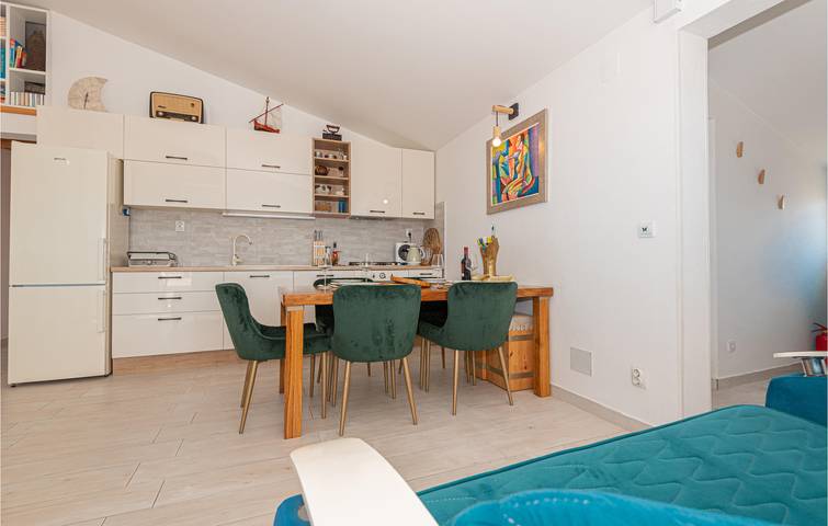 Gîte pour 4 personnes, avec jardin et terrasse à Rogoznica - 4