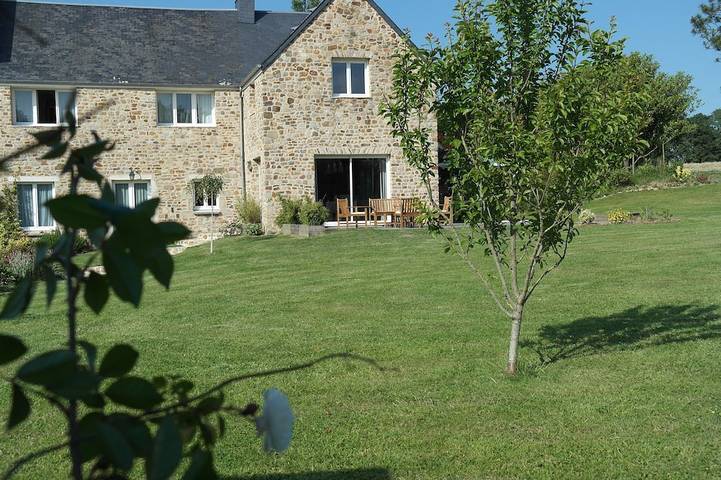Location de vacances pour 6 personnes, avec Terrasse et Jardin à La Haye-du-Puits
