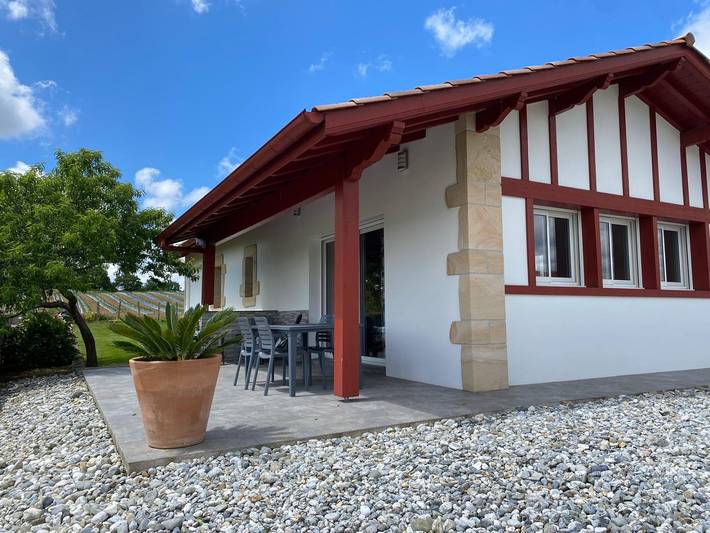 Gîte pour 4 personnes, avec jardin et terrasse