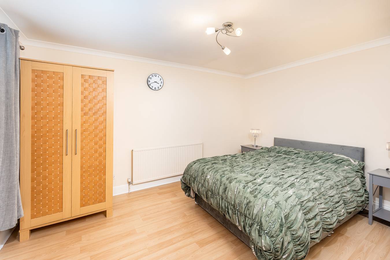 Spacious 3-Bedroom Home in Watford - Pass the Keys in Watford, Hertfordshire