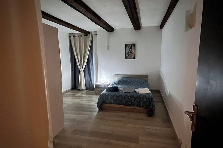Entire apartment, Spacious, fully-equipped accommodation in Grandvillars, Territoire-de-Belfort