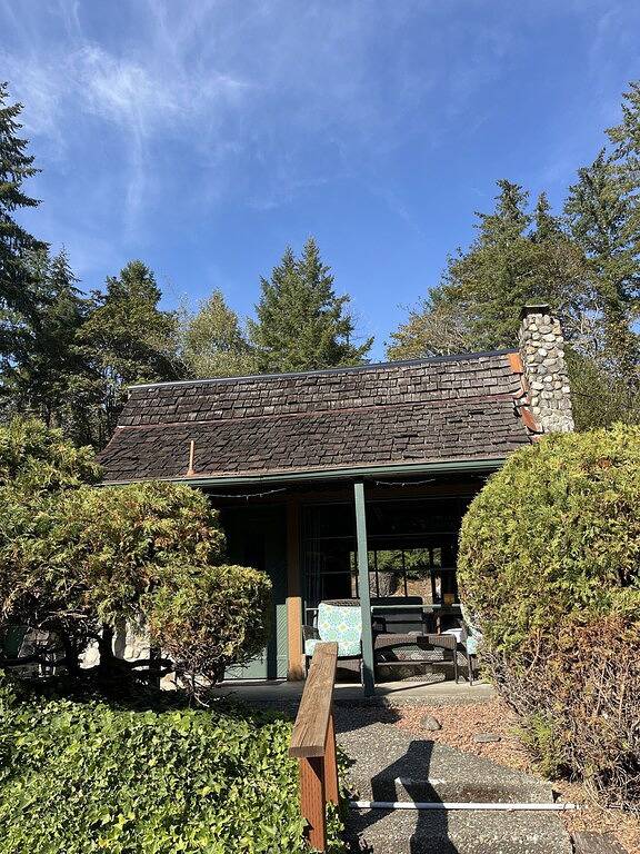 Vacation rental for 3 people, with hot tub in Hood Canal