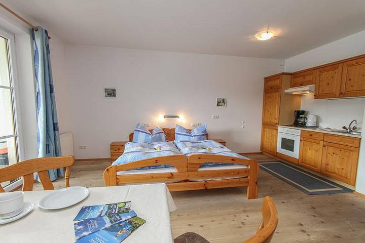 Ferienwohnung für 2 Personen, mit Seeblick und Balkon in Zell am See - 4