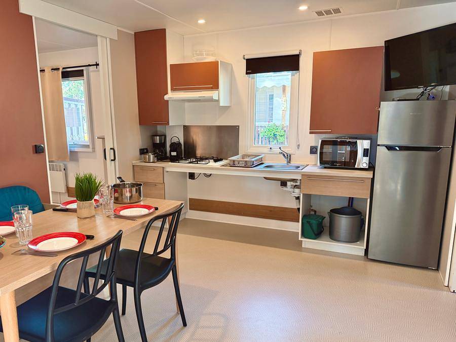 Camping Paradis - Les Rochelets - Mobilhome 4 personnes - Cottage Hélios 2 Chambres Pmr in Saint-Brevin-les-Pins, Côte de Jade