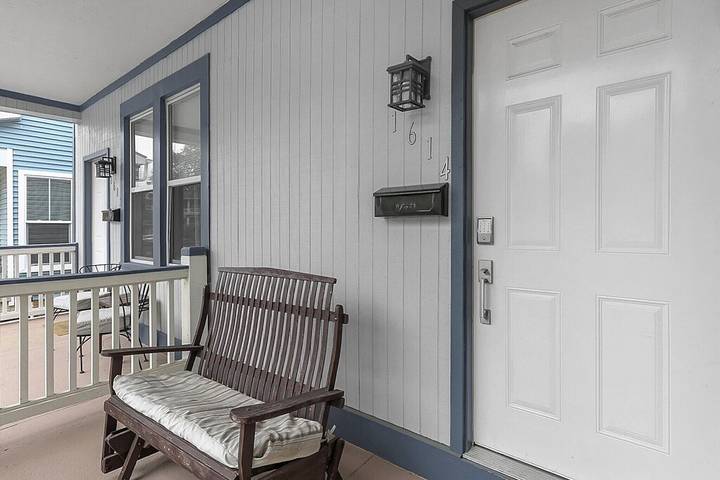 Vacation rental for 5 people, with balcony and yard in Columbus