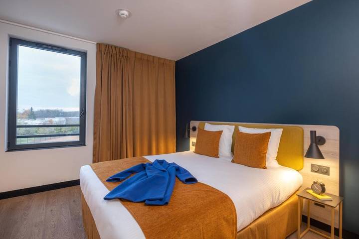 Hôtel pour 2 personnes, avec piscine et terrasse, animaux acceptés à Ballan-Miré - 4