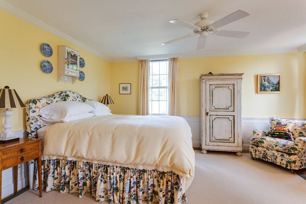 Schöne Hütte am historischen Ramsay Anwesen mit \"Wow\" Blue Ridge Ansichten in Albemarle County