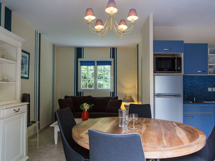 Location de vacances pour 6 personnes, avec terrasse et piscine, animaux acceptés à La Bastide-Clairence - 3