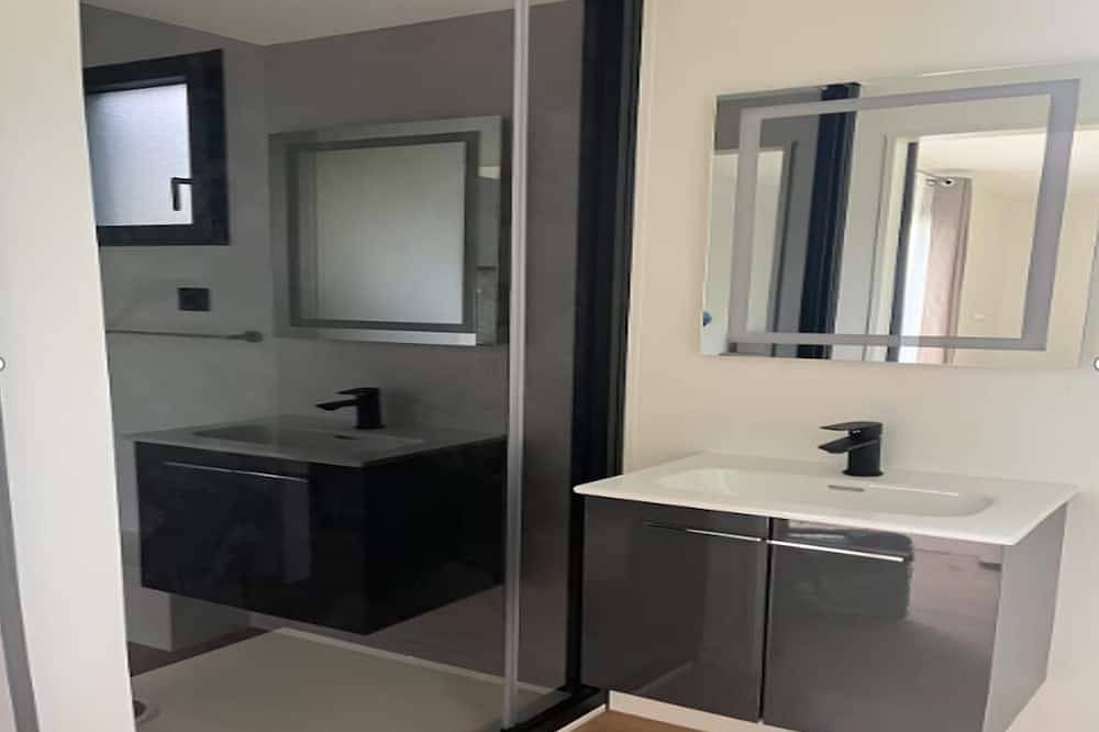 Quiet studio near Versailles and Paris (30 minutes by direct train) in Vaucresson, Altos del Sena