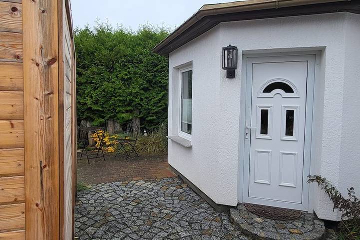 Ganze Wohnung, Schöne, sehr ruhig gelegene Ferienwohnung zwischen Ostsee und Bodden mit Sauna in Dierhagen, Fischland - Darß - Zingst