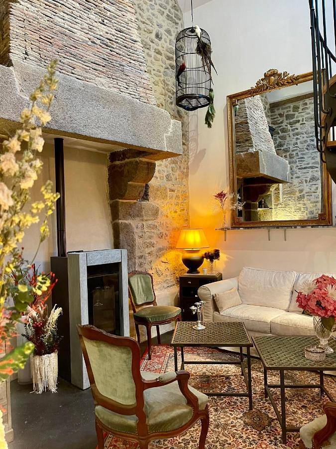 Le Cottage Gîte charmant au pied du Château in Combourg, Région de Saint-Malo