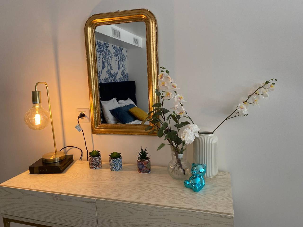 Apartamento entero, Modern french studio charm in the city in 10th Arrondissement, París