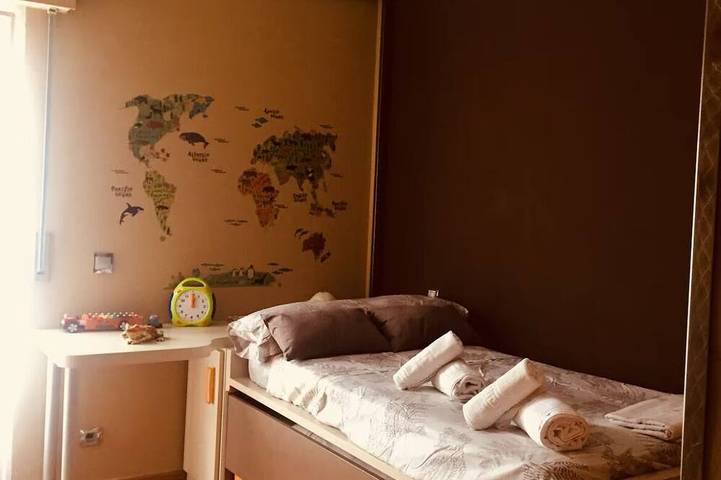 Townhouse Villa tourist Rioja and walks in Cenicero, Rioja