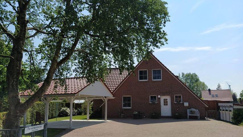 Ferienwohnung für 4 Personen, mit Garten und Terrasse in Roggenstede