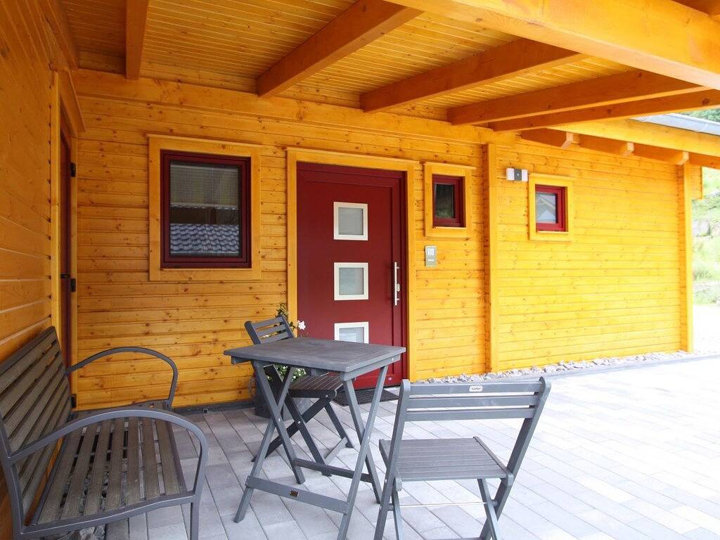 Ferienhaus in Rieden mit Schwimmbecken in Rieden (Eifel), Osteifel