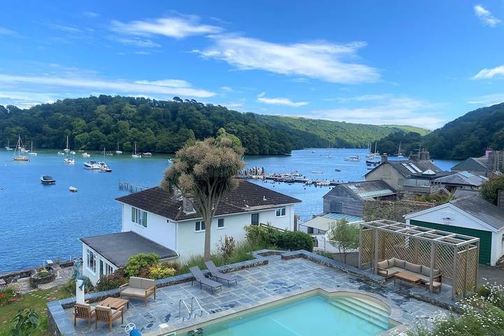 Holiday rental for 8 people, with balcony and garden, with pets in Dittisham