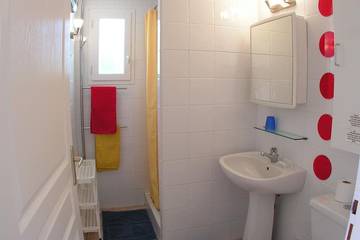 Appartement De Vacances pour 4 Personnes dans Uzès, Région de Nîmes, Photo 2