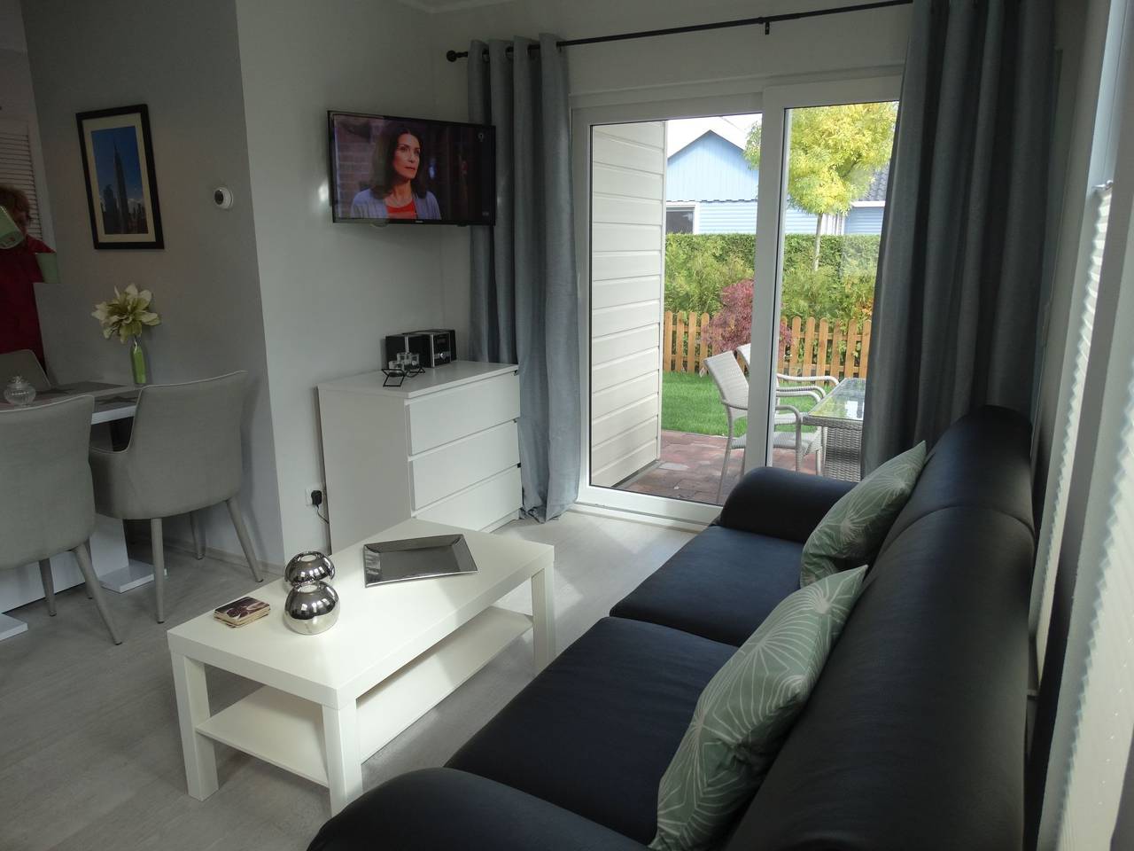 Schmuckes neuwertiges Ferienhaus  auf einer kleinen Ferieninsel in Ijsselmeer