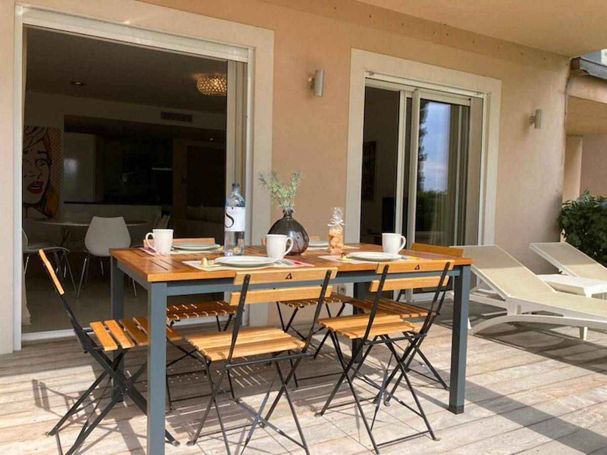 Appartement entier, T4 Cote Plage N6 face a la mer in Pinarellu, Zonza