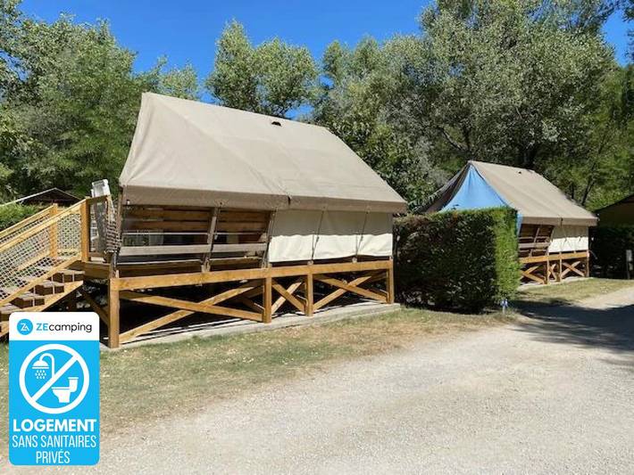 Gîte pour 4 personnes, avec bassin pour enfant