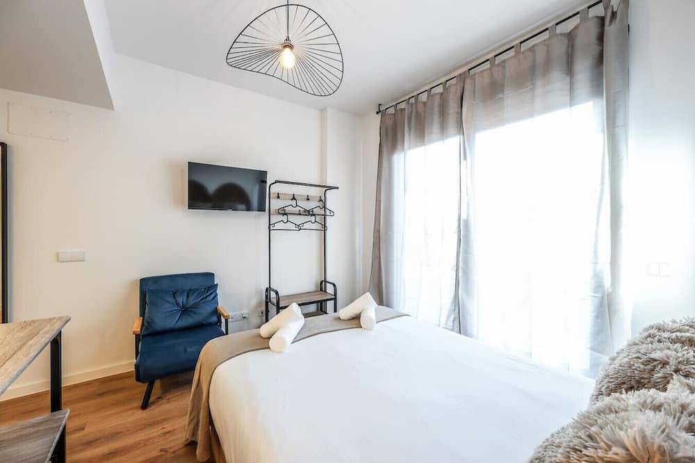 Entire apartment, Elegant Studio with Private Terrace by Rentitup in San Sebastián de los Reyes, Madrid Province