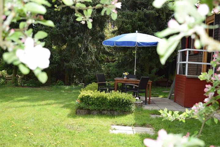 Ferienhaus für 3 Personen, mit Terrasse und Garten, kinderfreundlich - 1