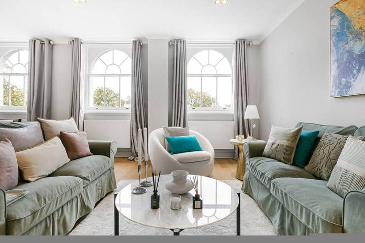 Vacation rental for 4 people, with pets in Knightsbridge