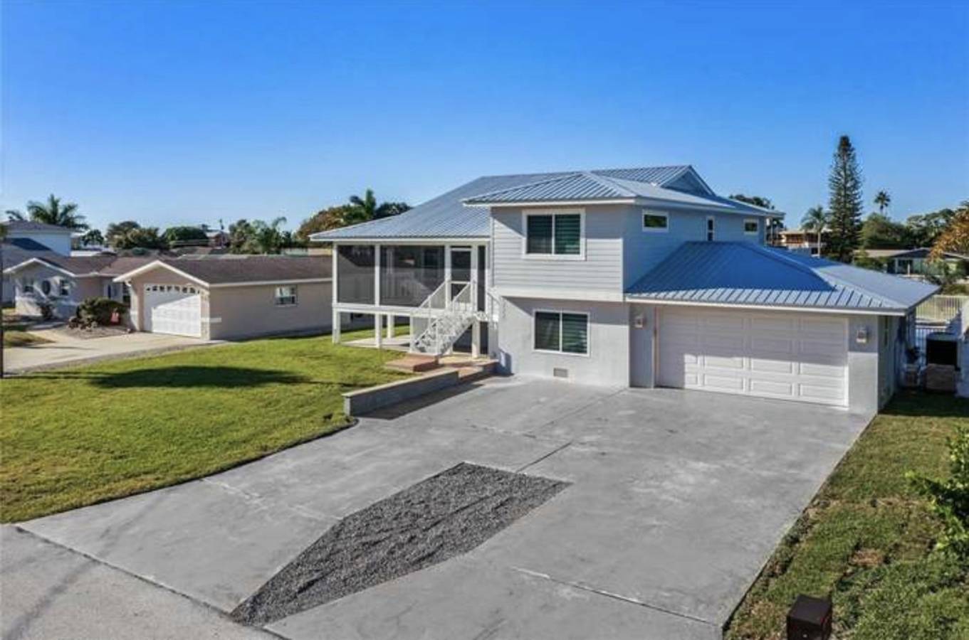 Luxury Contemporary Style House on Charlotte Harbor Area, Charlotte County House 5834 in Grove City, Charlotte County