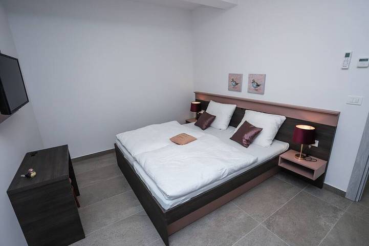 Villa für 8 Personen, mit Balkon und Garten in Poreč - 4