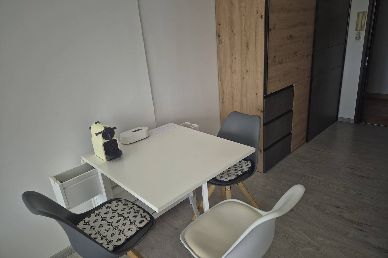 Estudio entero, Bright studio with pool and sea view in La Seyne-sur-Mer, Region de Toulon