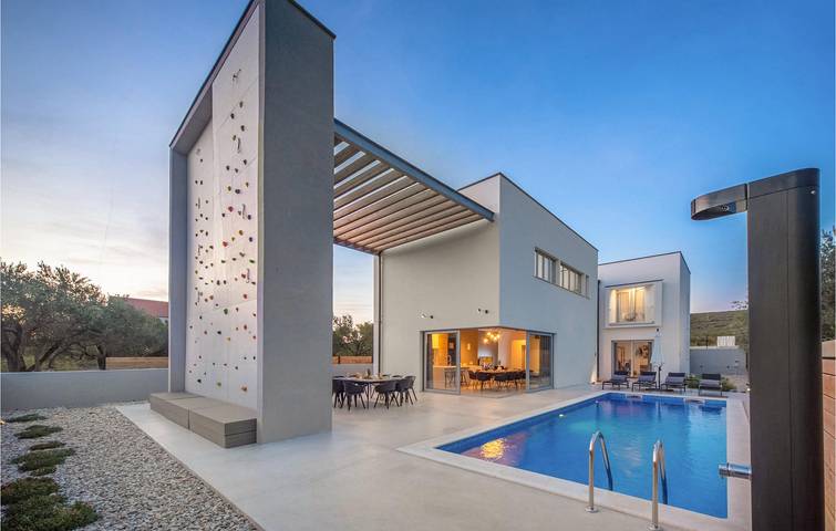 Ferienhaus für 10 Personen, mit Terrasse und Sauna in Sveti Petar na Moru