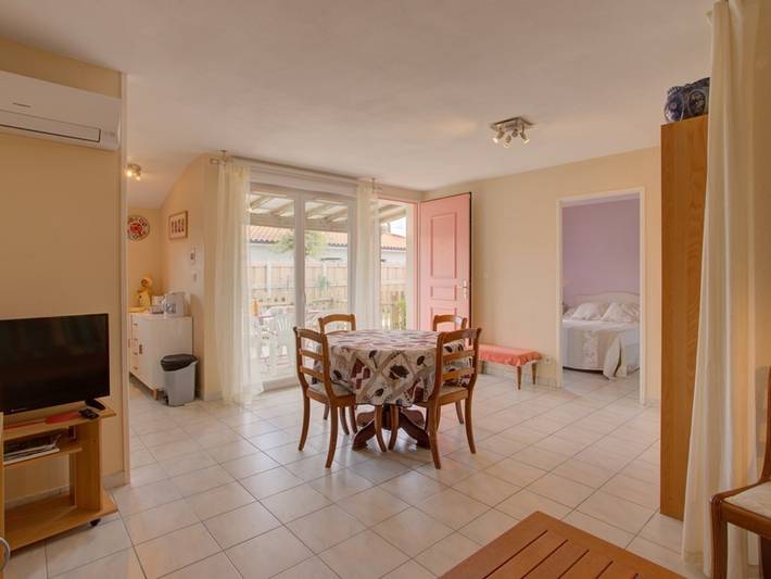 Gîte pour 2 personnes, avec terrasse dans Biscarrosse (bourg) - 4