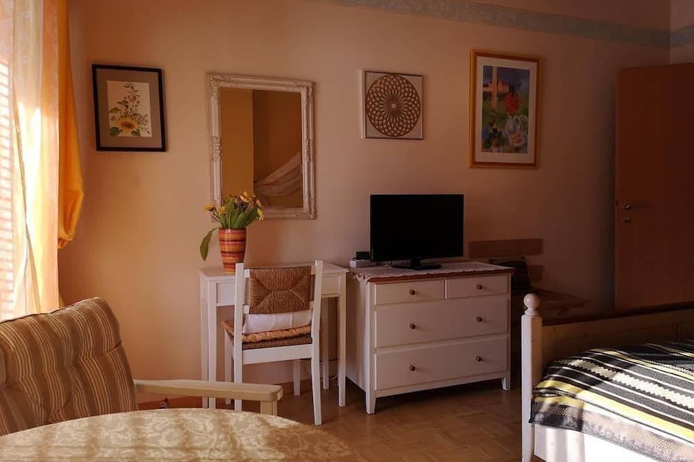 Ganze Wohnung, Doppelzimmer mit Balkon - Landhaus Fühldichwohl Fehring in Südoststeiermark, Fehring