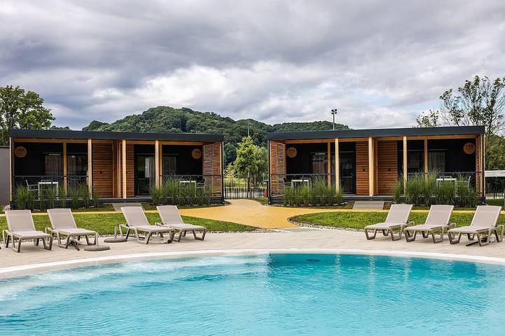 Ferienhaus für 2 Personen, mit Pool