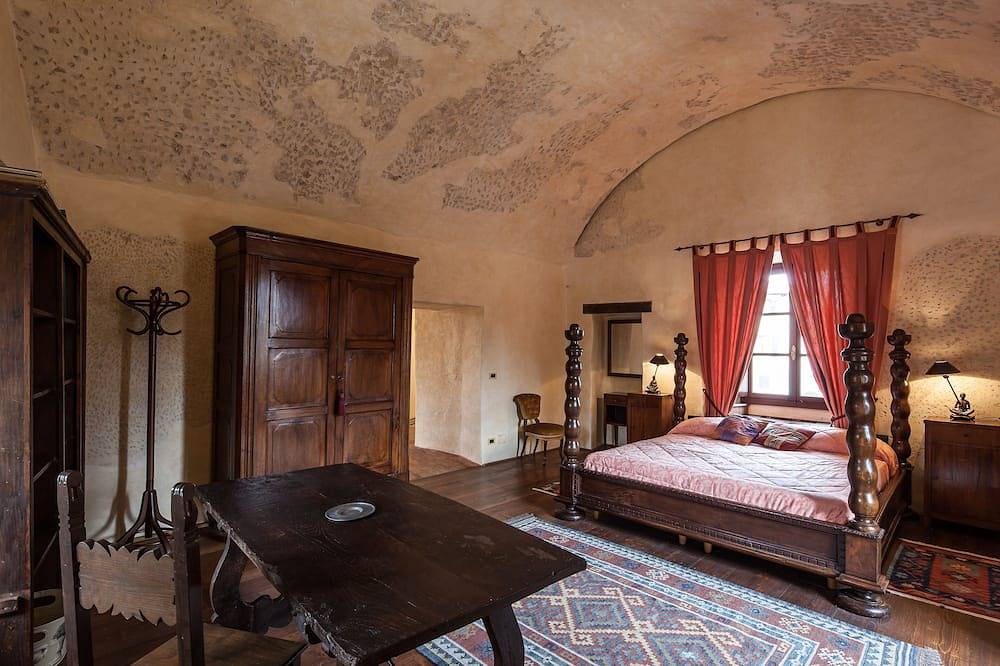 Ganze Wohnung, 5-Ein bezaubernder Turm in einem friaulischen Schloss: Ihr adeliger Rückzugsort in Strassoldo, Cervignano del Friuli