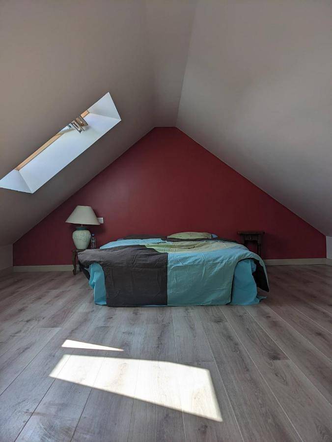 Gîte pour 3 personnes, avec Terrasse ainsi que Jardin et Vue à Donnay