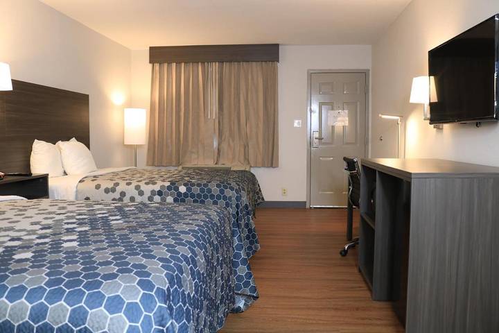 Hôtel pour 4 personnes à La Vergne - 2