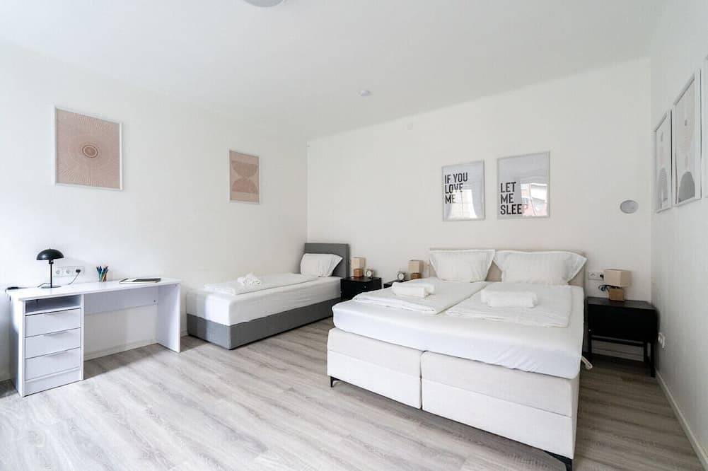 Ganze Wohnung, Zentral in Leoben | 60m² | Uni & Bahnhof nah | Für 6 Pers. | Self Check-In in Leoben, Östliche Obersteiermark