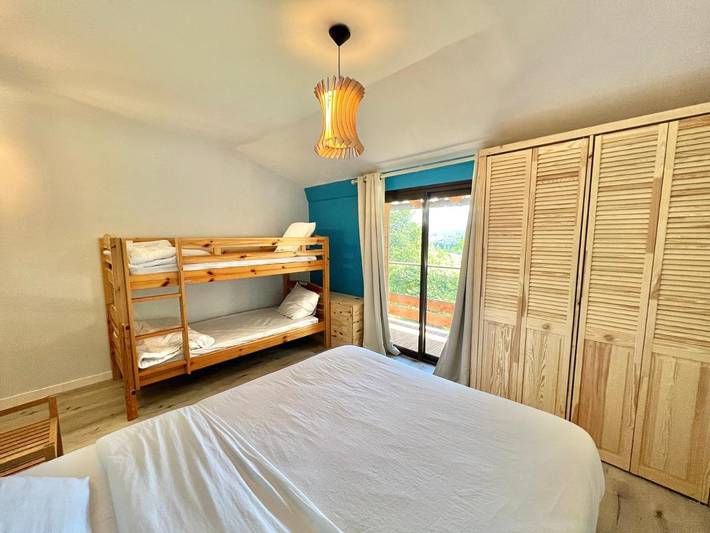 Location de vacances pour 3 personnes, avec vue et jardin à Le Mas-d'Azil - 2