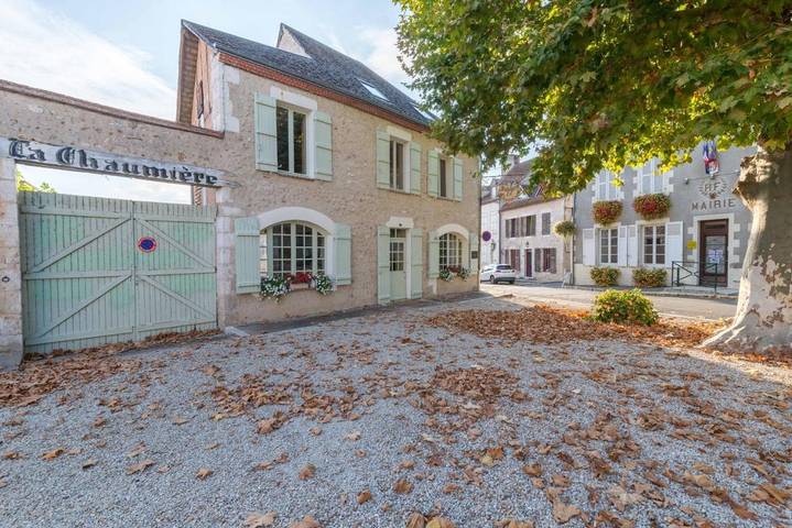 Location de vacances pour 2 personnes, avec Terrasse ainsi que Jardin et Piscine à Ousson-sur-Loire - 4